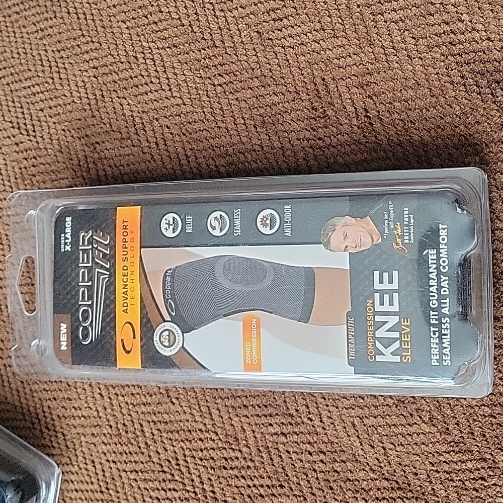 Like New X-Large Copper Fit Compression Knee Sleeve